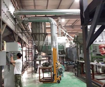 鴿糧配料設備調試中